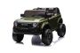 Elektrische kinderauto Toyota Landcruiser 12V, legergroen, brede enkele stoel, 2,4 GHz afstandsbediening, USB / AUX-ingang, Bluetooth, vering, lithiumbatterij, LED-verlichting, 2 x 25W motor, ORIGINELE licentie