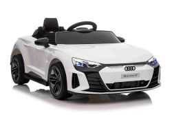 Voiture électrique pour enfants Audi RS E-tron GT 12V, blanche, siège simple large, télécommande 2,4 GHz, entrée USB / AUX, Bluetooth, suspension, batterie lithium, feux LED, 2 moteurs de 25W, licence ORIGINALE
